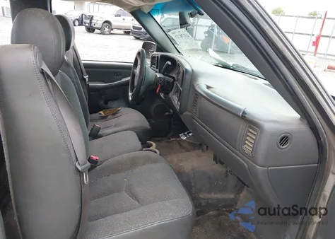 2003 Chevrolet Silverado Work Truck z USA, uszkodzony, nr VIN 1GCEC14X13Z131772